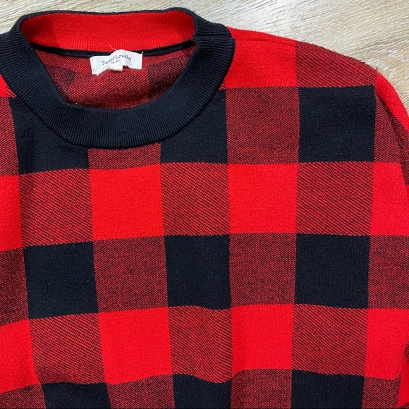 Sweet Lovely Sweater - Picture 2 of 5